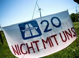 Der Ausbau der A20 ist umstritten.