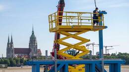 Für die Beschäftigten ist die Herausforderung in dieser Woche groß: Bis zu 35 Grad könnte es heiß werden.