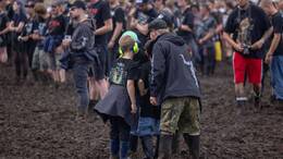 Festivalbesucher beim Wacken Open Air 2025