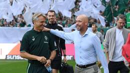 Werder Bremens Trainer Horst Steffen im Plausch mit Ex-Leverkusen-Coach Erik ten Hag. Nach dem 3:3 wurde der Niederländer entlassen.