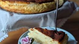 Goldbraun, cremig, ehrlich: Muttis Käsekuchen sind Foodtrends einfach egal.