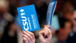 Die CSU hat etwas gegen befestigte Flaschendeckel,