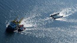 Der Schleppverband ist weiter in Richtung Nordsee unterwegs