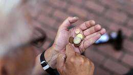 Für Rentner zählt jeder Euro den sie erhalten können.